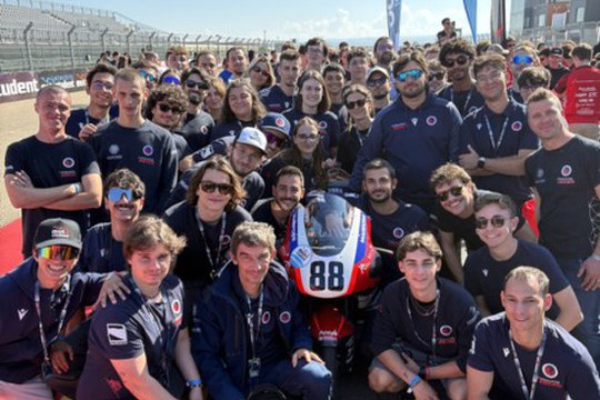 Unibo Motorsport conquista per la terza volta consecutiva la MotoStudent International Competition Unibo Motorsport conquista per la terza volta consecutiva la MotoStudent International Competition